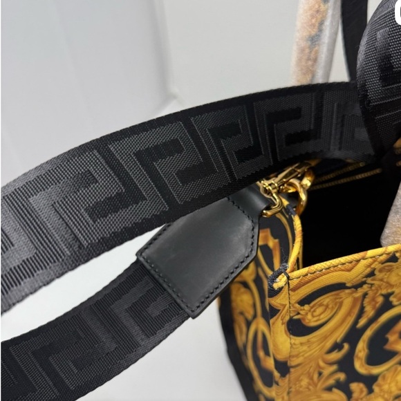 Versace Tote - Picture 3 of 6